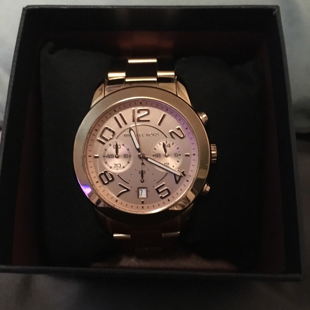 Michael Kors rose gold watch